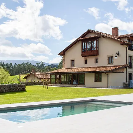 Oyambrina Villa Arguedes